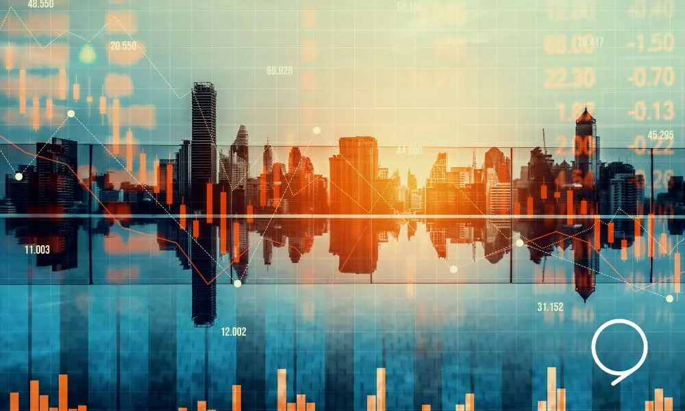 5 Competitive Benchmarking Examples to Help Your Business Stay Ahead of the Game
